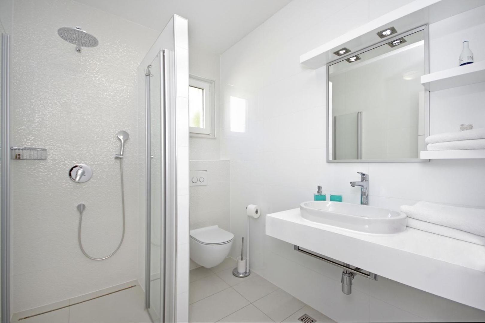 Luxury Villa Lucas With Heated Pool, Whirlpool, Sauna, 14 Pax Podstrana Extérieur photo